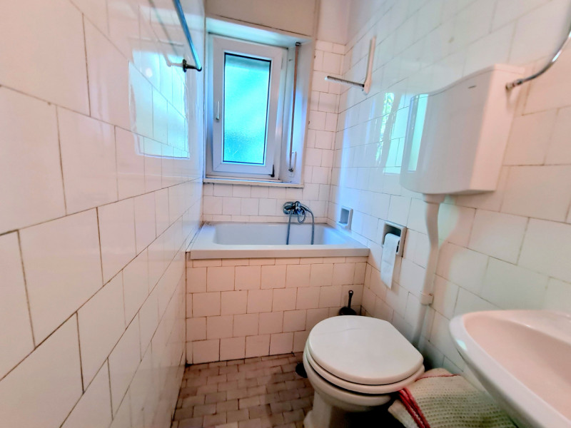 ELEGANTE ED AMPIA BIFAMILIARE CON 4 CAMERE E GIARDINO A CITTA' GIARDINO €.630.000 - rif.CL545

Pr...
