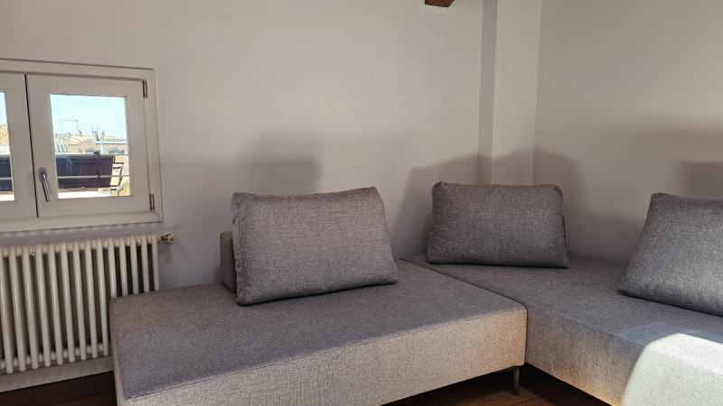 Padova, nel centro cittadino, a pochi passi dall’ingresso principale dei rinomati Giardini dell’A...