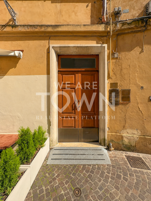 Nel cuore più autentico del centro storico di Vicenza, città Patrimonio Mondiale UNESCO e scrigno...