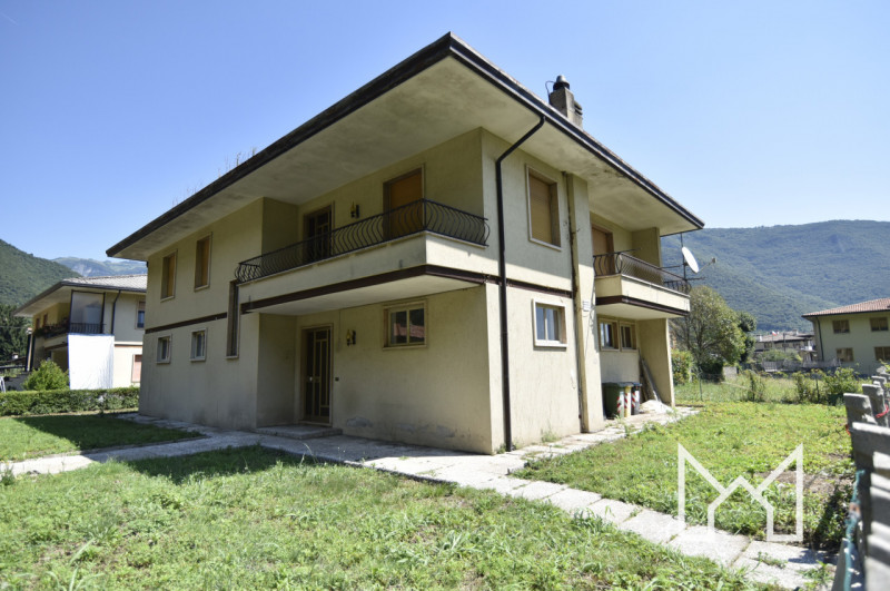 CAMPESE- Inserita in zona tranquilla e panoramica, comoda alle scuole e ai servizi principali del...