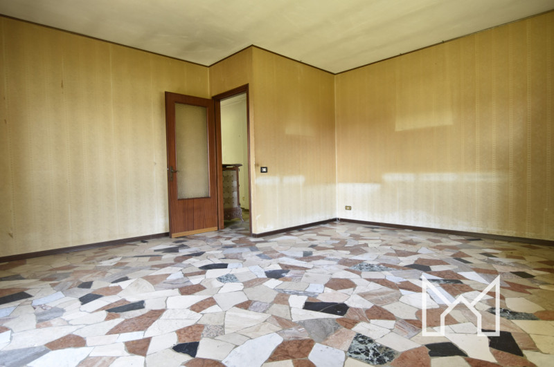 CAMPESE- Inserita in zona tranquilla e panoramica, comoda alle scuole e ai servizi principali del...