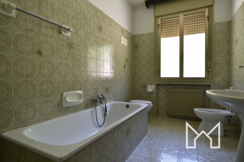 CAMPESE- Inserita in zona tranquilla e panoramica, comoda alle scuole e ai servizi principali del...