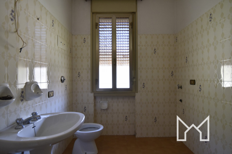 CAMPESE- Inserita in zona tranquilla e panoramica, comoda alle scuole e ai servizi principali del...