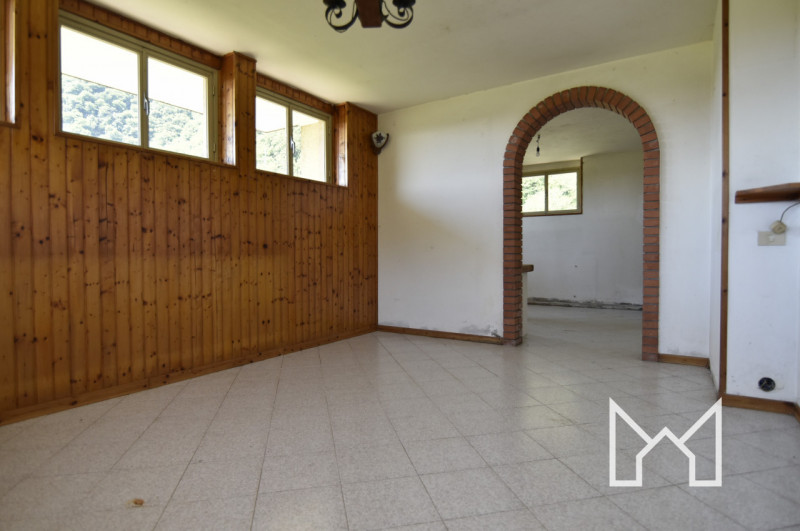 CAMPESE- Inserita in zona tranquilla e panoramica, comoda alle scuole e ai servizi principali del...