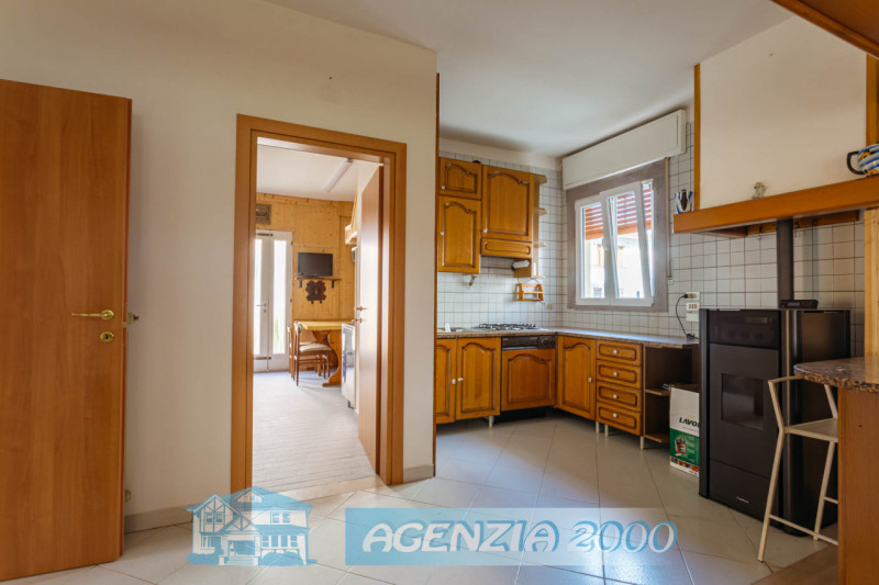 IN CENTRO A CONSELVE COSA VUOI DI PIU' !!! SPAZIOSA CASA SINGOLA CON AMPIO GIARDINO PRIVATO, SITU...