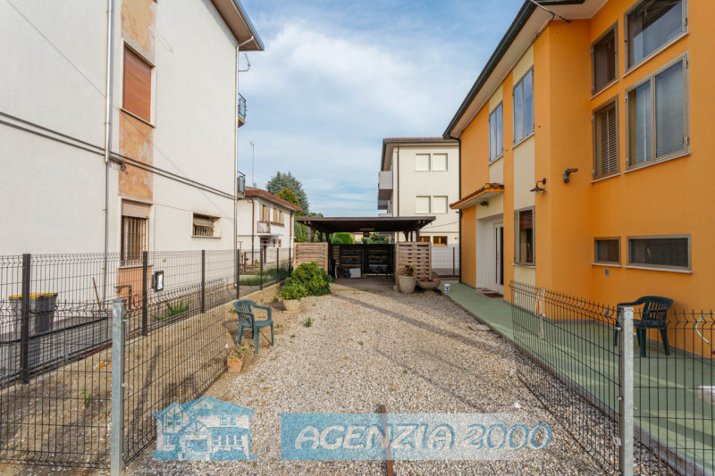 IN CENTRO A CONSELVE COSA VUOI DI PIU' !!! SPAZIOSA CASA SINGOLA CON AMPIO GIARDINO PRIVATO, SITU...