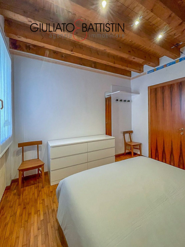 Vicenza Centro Storico: in pieno centro storico, all'interno della ZTL, siamo a proporre in locaz...