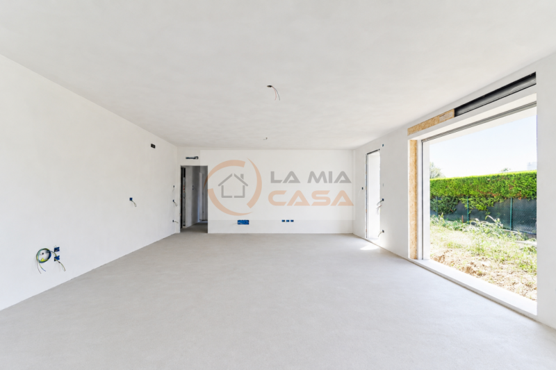 SAONARA: appartamento al piano terra con ingresso indipendente in un moderno complesso residenzia...