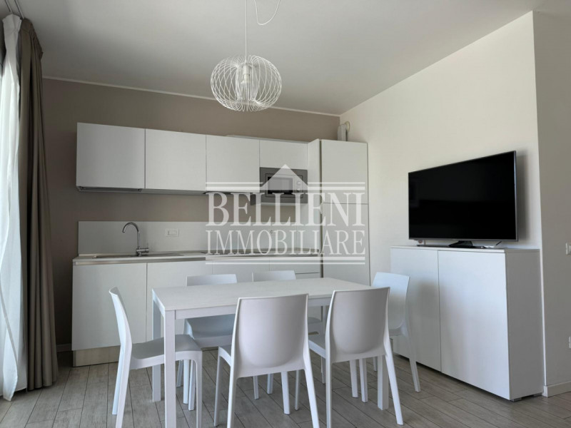 JESOLO LIDO OVEST - Proponiamo in vendita un appartamento bicamere situato all'interno del Reside...