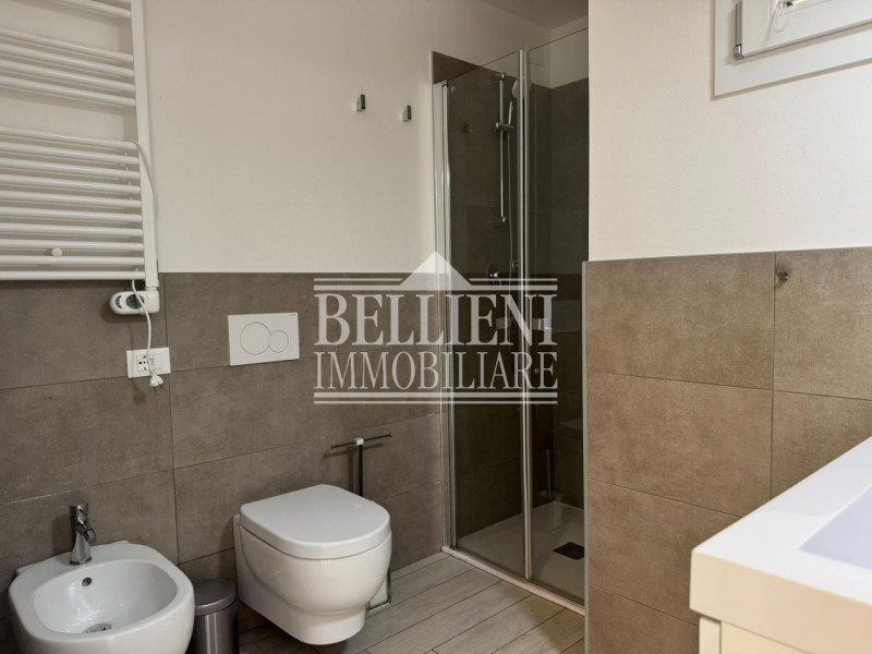 JESOLO LIDO OVEST - Proponiamo in vendita un appartamento bicamere situato all'interno del Reside...