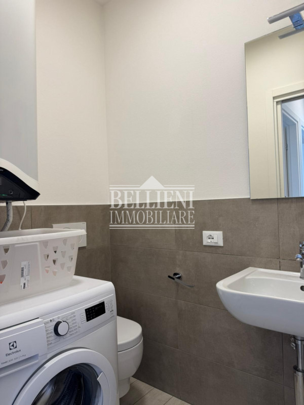 JESOLO LIDO OVEST - Proponiamo in vendita un appartamento bicamere situato all'interno del Reside...