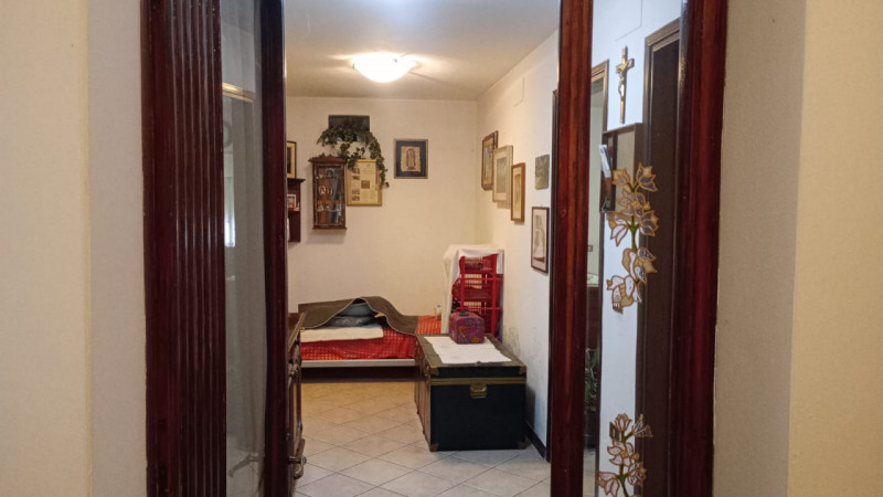 PIEVE DI CURTAROLO- In zona tranquilla e verdeggiante, soluzione indipendente con ingresso privat...
