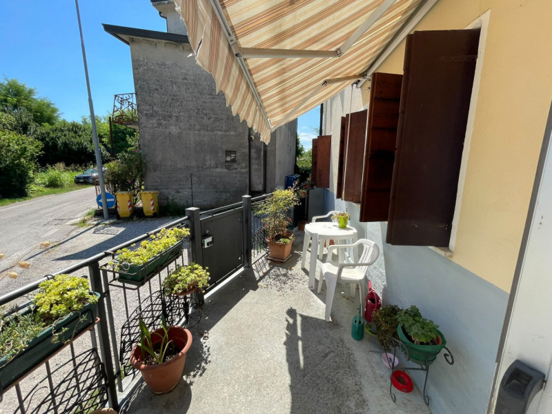 PIEVE DI CURTAROLO- In zona tranquilla e verdeggiante, soluzione indipendente con ingresso privat...