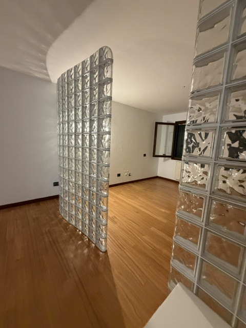 Noventa Padovana: Vendesi Villa di circa 400 mq in classe A1 con depandance entrambe ristrutturat...
