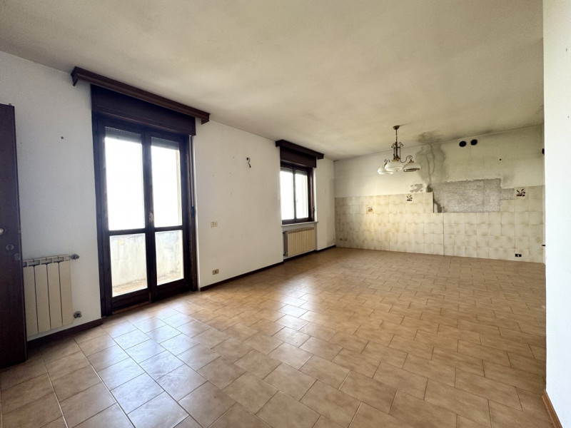 BICAMERE CON VISTA PANORAMICA 

Per info e appuntamenti Sogno Immobiliare Colceresa via Marconi, ...