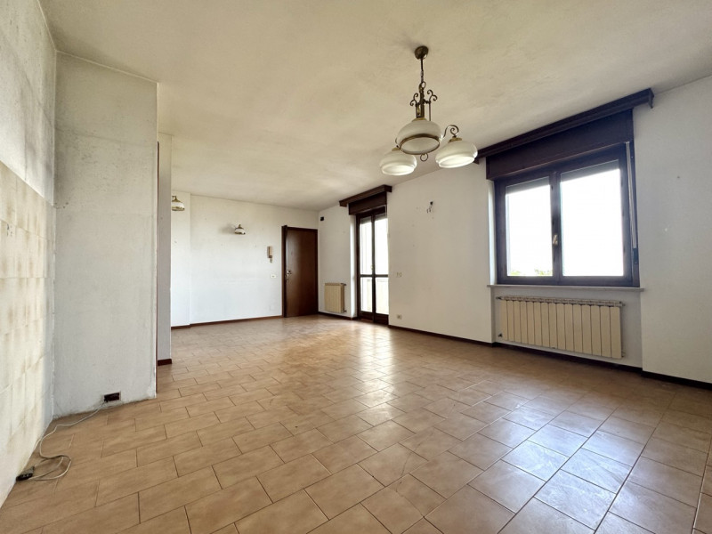 BICAMERE CON VISTA PANORAMICA 

Per info e appuntamenti Sogno Immobiliare Colceresa via Marconi, ...