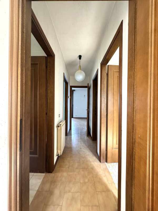 BICAMERE CON VISTA PANORAMICA 

Per info e appuntamenti Sogno Immobiliare Colceresa via Marconi, ...