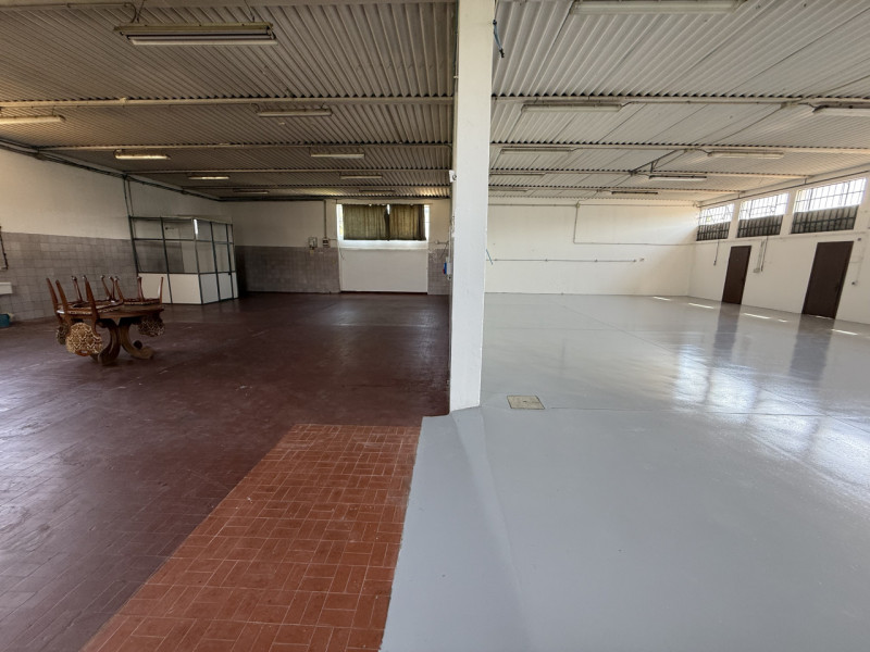 Proponiamo in vendita capannone artigianale a Campagnola di Brugine.

Ottima opportunità per chi ...