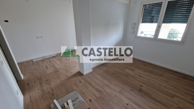Santa Maria di Sala – Caltana
Proponiamo 2 interessanti soluzioni abitative, ideali anche come in...