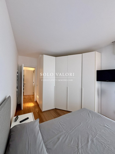 ESCLUSIVO APPARTAMENTO VISTA MARE COMPLETAMENTE RISTRUTTURATO A DUE PASSI DA PIAZZA MAZZINI

Se s...