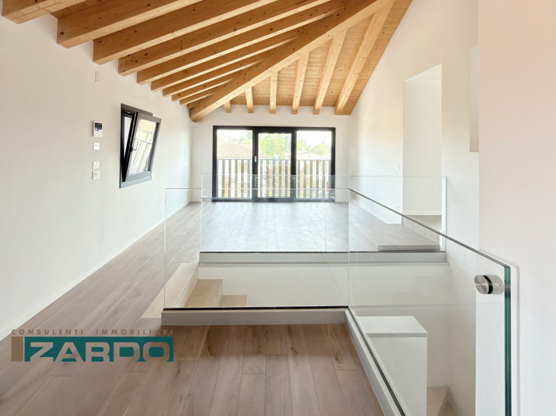 Rif: A-335 (per info 350 5383983 | Giacomo)

ULTIMA UNITÀ DISPONIBILE – In un piccolo ed esclusiv...