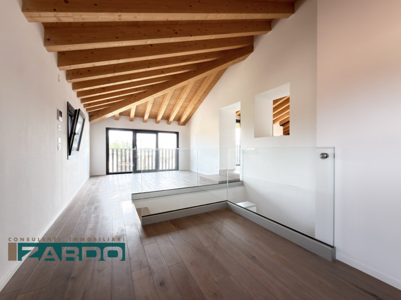 Rif: A-335 (per info 350 5383983 | Giacomo)

ULTIMA UNITÀ DISPONIBILE – In un piccolo ed esclusiv...