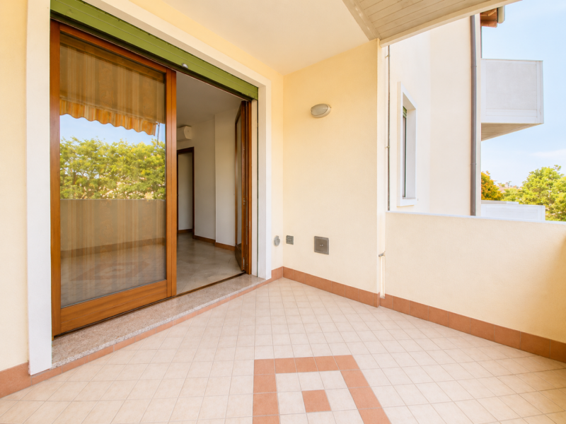 In vendita a Padova, nel prestigioso quartiere Sacro Cuore, proponiamo un appartamento di circa 9...