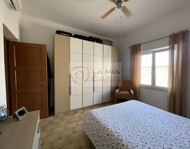 Ti presentiamo un’opportunità unica per acquistare un immobile indipendente, ristrutturato con cu...