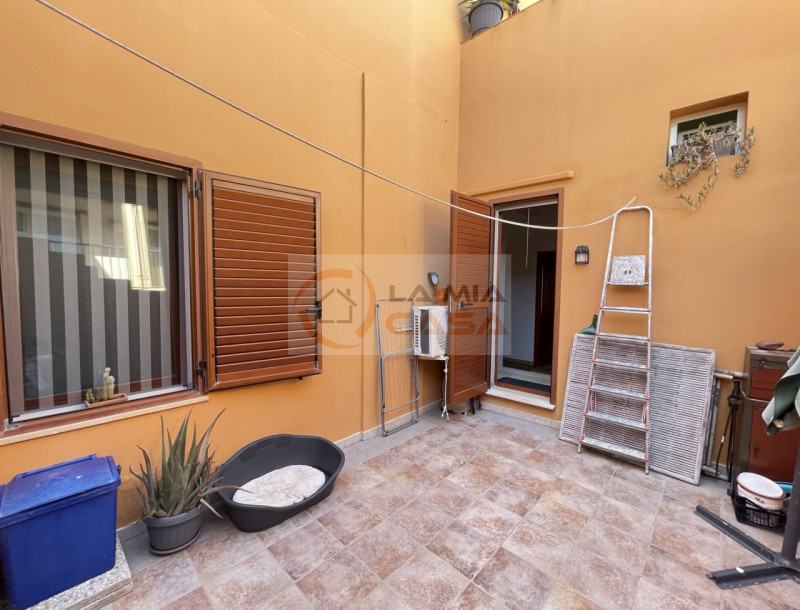 Ti presentiamo un’opportunità unica per acquistare un immobile indipendente, ristrutturato con cu...