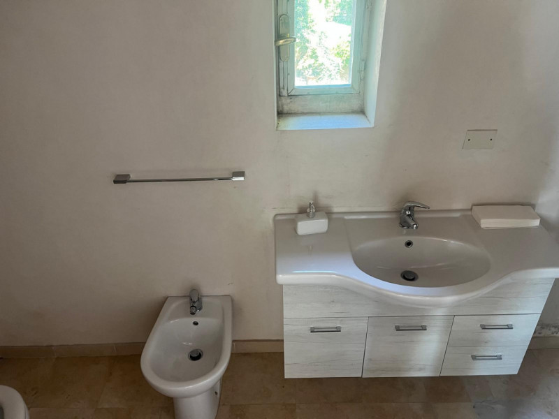 UBICAZIONE E CONTESTO
Nel comune di Camisano Vicentino, in una posizione tranquilla e riservata, ...