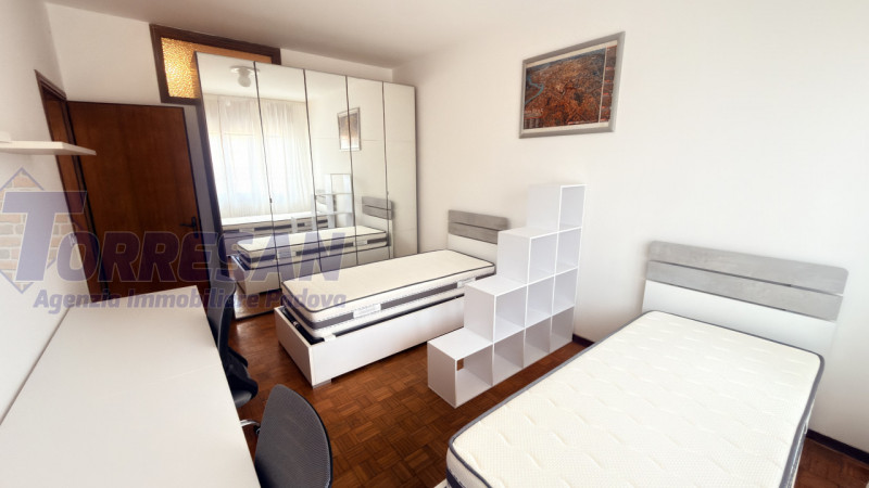 ARCELLA SAN CARLO APPARTAMENTO CON 3 POSTI LETTO PER STUDENTI, RISTRUTTURATO CON MOBILI NUOVI.

D...