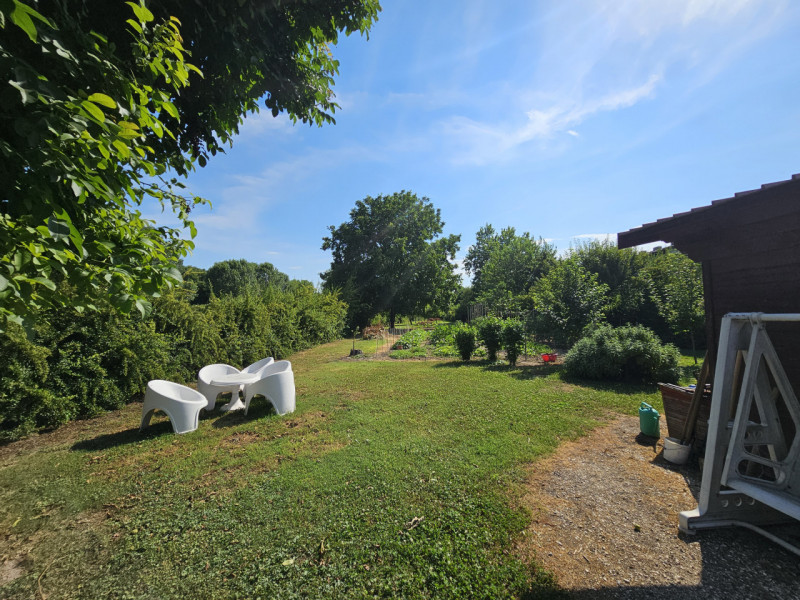 A pochi passi dalle storiche mura di Montagnana, proponiamo in affitto bellissima mansarda ubicat...