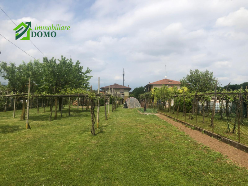 San Tomio di Malo; Terreno edificabile residenziale €65.000
info 0445824740 

Proponiamo in vendi...