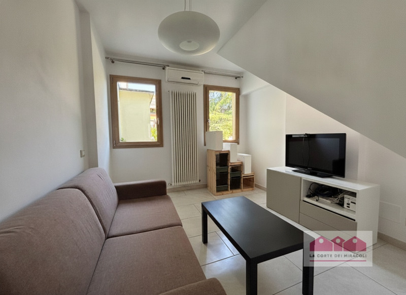 VICENZA: AFFASCINANTE APPARTAMENTO IN ZONA VIALE TRIESTE - RICHIESTA EURO 850 RIF. 2276

Proponia...