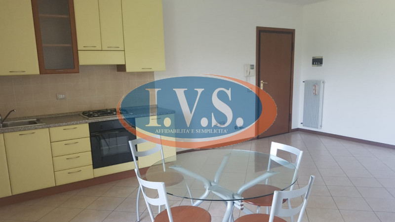 CERVARESE SANTA CROCE (PD) proponiamo MINI APPARTAMENTO completamente arredato che si sviluppa in...