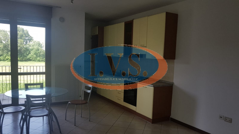 CERVARESE SANTA CROCE (PD) proponiamo MINI APPARTAMENTO completamente arredato che si sviluppa in...