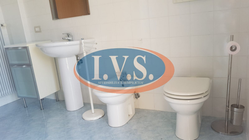 CERVARESE SANTA CROCE (PD) proponiamo MINI APPARTAMENTO completamente arredato che si sviluppa in...
