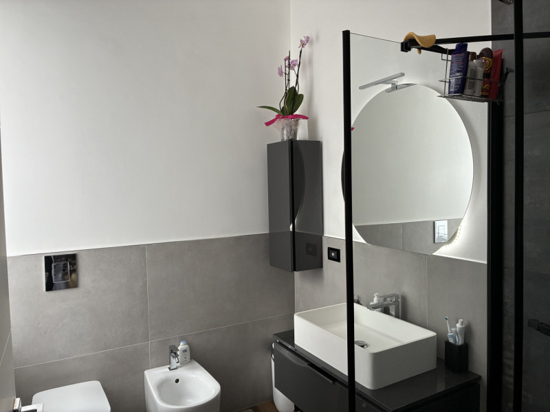 Vicenza, interno Corso Padova, proponiamo in vendita ampio mini appartamento al primo piano così ...
