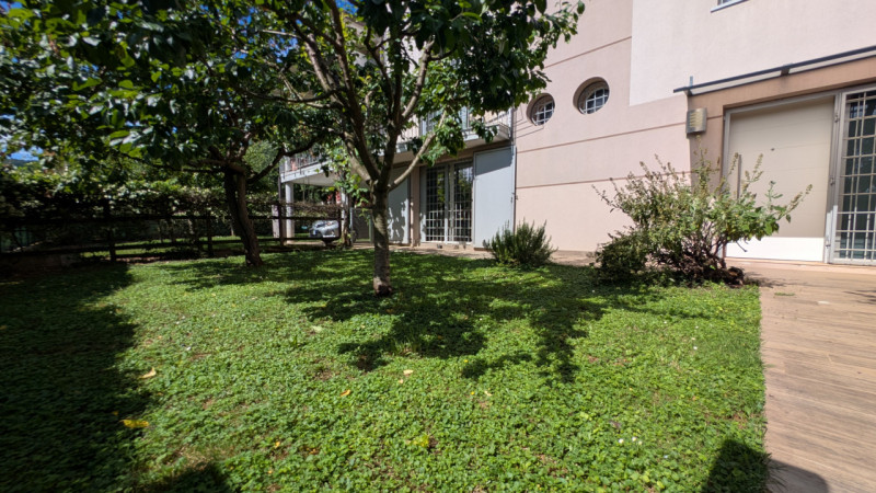 TORREBELVICINO – casa singola su lotto di 780 mq. € 549.000,00

Trattativa Unica Immobiliare, via...