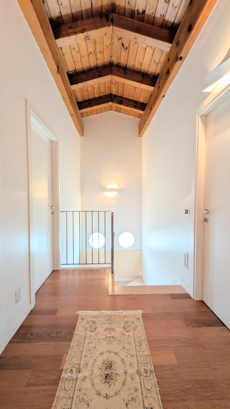 TORREBELVICINO – casa singola su lotto di 780 mq. € 549.000,00

Trattativa Unica Immobiliare, via...