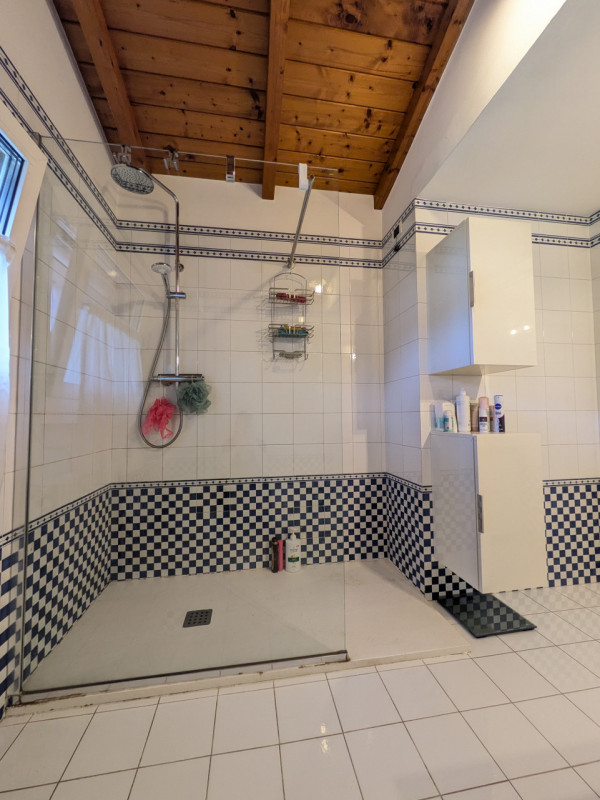TORREBELVICINO – casa singola su lotto di 780 mq. € 549.000,00

Trattativa Unica Immobiliare, via...