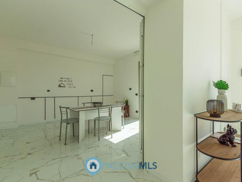 Immobile in esclusiva al Gruppo Padova MLS

ALBIGNASEGO (PD) - Nella tranquilla zona di San Giaco...