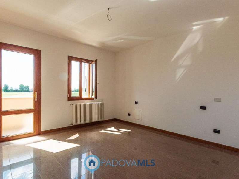 Immobile in esclusiva al Gruppo Padova MLS

ALBIGNASEGO (PD) - Nella tranquilla zona di San Giaco...