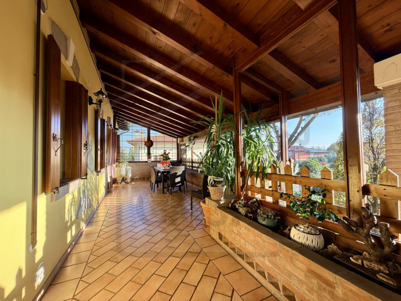 MONTEGROTTO TERME - Splendida porzione di bifamiliare in orizzontale al primo piano, situata nell...
