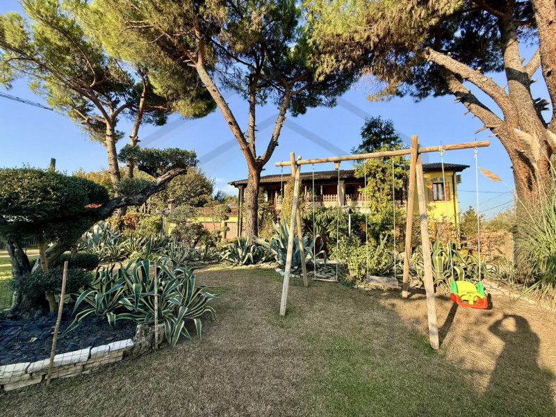 MONTEGROTTO TERME - Splendida porzione di bifamiliare in orizzontale al primo piano, situata nell...