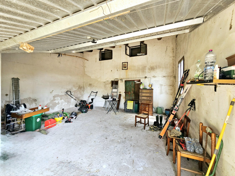 In un bel contesto paesaggistico ad Albettone, nella località di Lovertino, proponiamo in vendita...