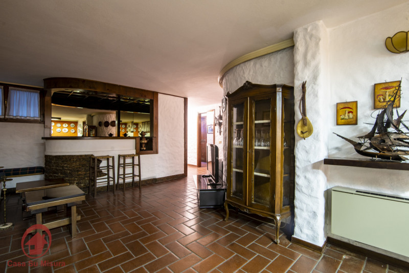 CADONEGHE rif. A180: Casa su misura ha il piacere di proporvi casa singola a Cadoneghe storica, i...