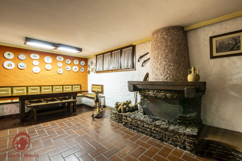 CADONEGHE rif. A180: Casa su misura ha il piacere di proporvi casa singola a Cadoneghe storica, i...