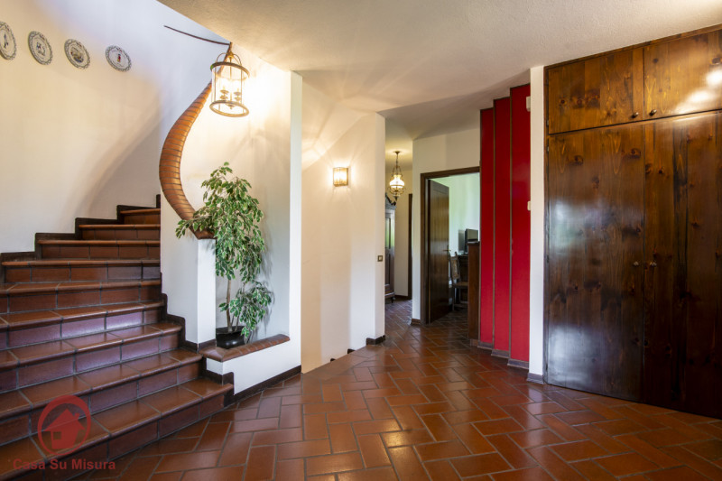 CADONEGHE rif. A180: Casa su misura ha il piacere di proporvi casa singola a Cadoneghe storica, i...