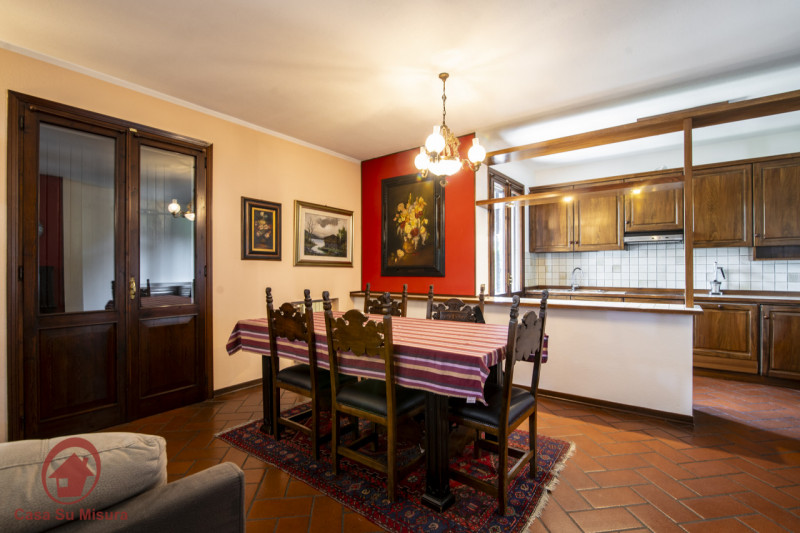 CADONEGHE rif. A180: Casa su misura ha il piacere di proporvi casa singola a Cadoneghe storica, i...
